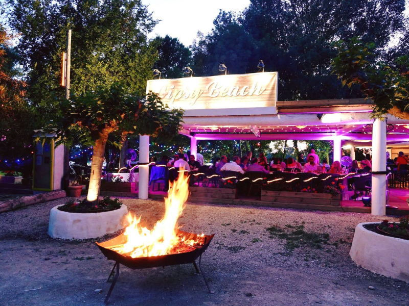 Gipsy Beach - Restaurant Arles - restaurant a faire ARLES